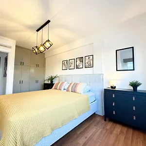 Sherpa , Ajia Napa Cypr