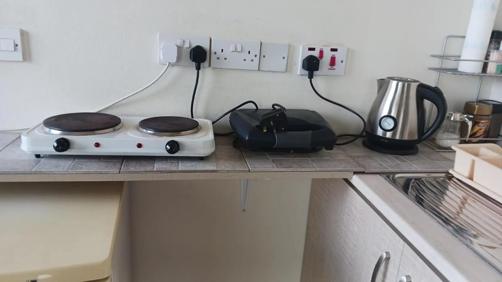 Holiday home Extremely Comfy Apt With Spacious Private Terrace 10Min Walk To The Beach & In Town Larnaca
