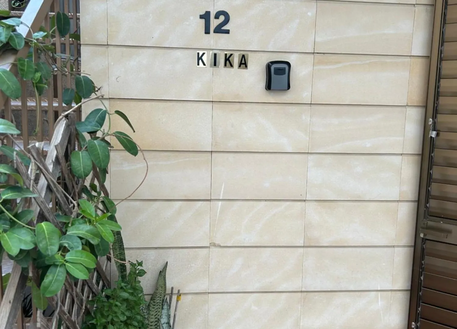 Extremely Comfy Apt With Spacious Private Terrace 10Min Walk To The Beach & In Town Larnaca Dom wakacyjny