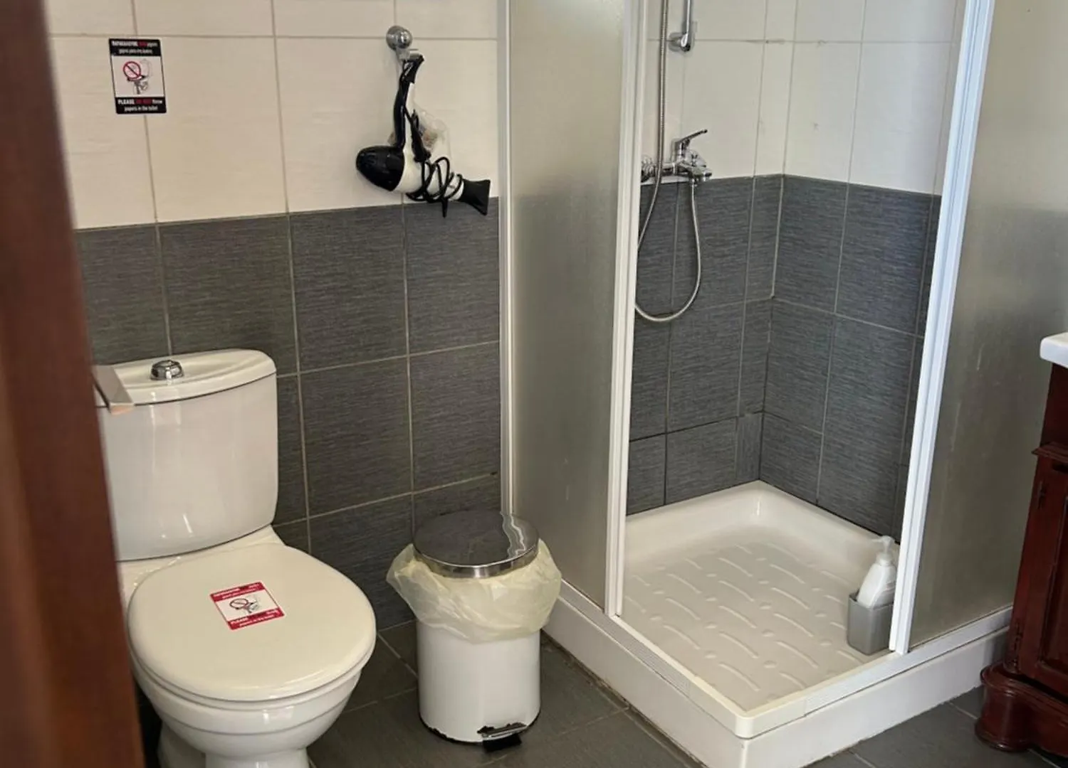 Extremely Comfy Apt With Spacious Private Terrace 10Min Walk To The Beach & In Town Larnaca