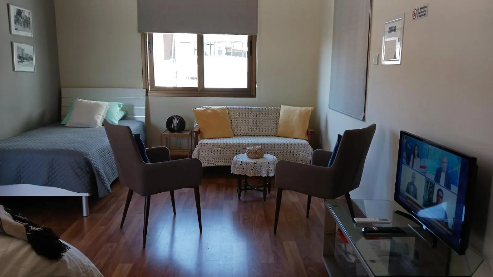Ferienhaus Extremely Comfy Apt With Spacious Private Terrace 10Min Walk To The Beach & In Town Larnaka Zypern